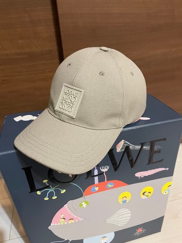 LOEWE Cap Gray with Bag and Box One Size Unisex Logo Used Japan