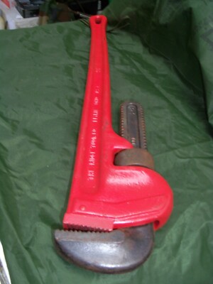 RIDGID  24'' HEAVY DUTY PIPE WRENCH