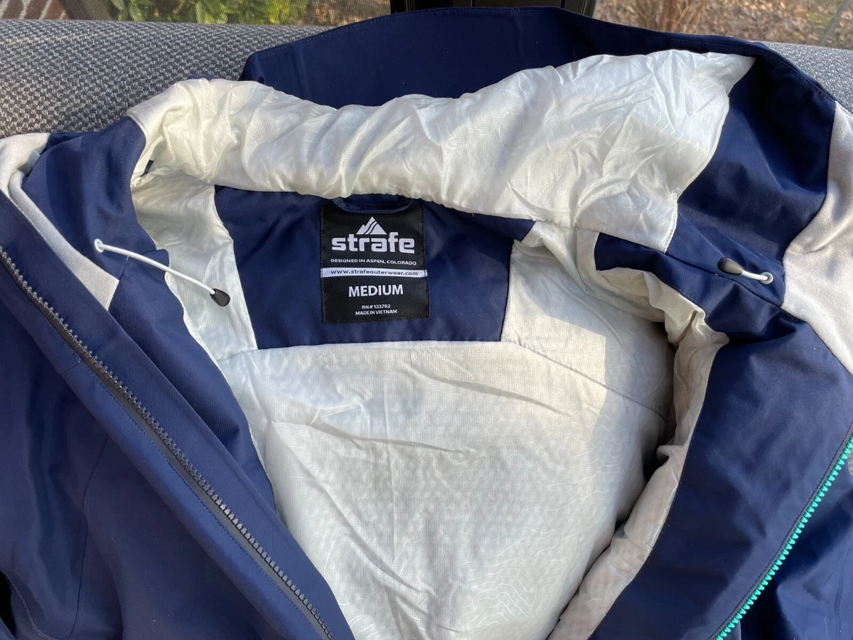Strafe ski shop wear