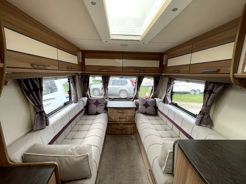 LUNAR CONQUEST 462 2 BERTH CARAVAN 2017 COMPLETE WITH LOADS OF EXTRAS, FOR SALE - Picture 5 of 16