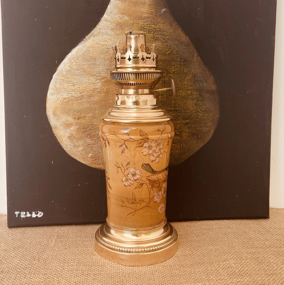 Elegant Antique Kerosene Lamp JR, BEC ROND PARISIEN, France, 19th Century - Image 4 of 4