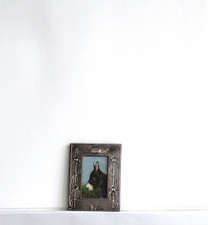 CADRE ANCIEN METAL ARGENTE PEINTURE HUILE  SUR TOILE "ANE BRUN"