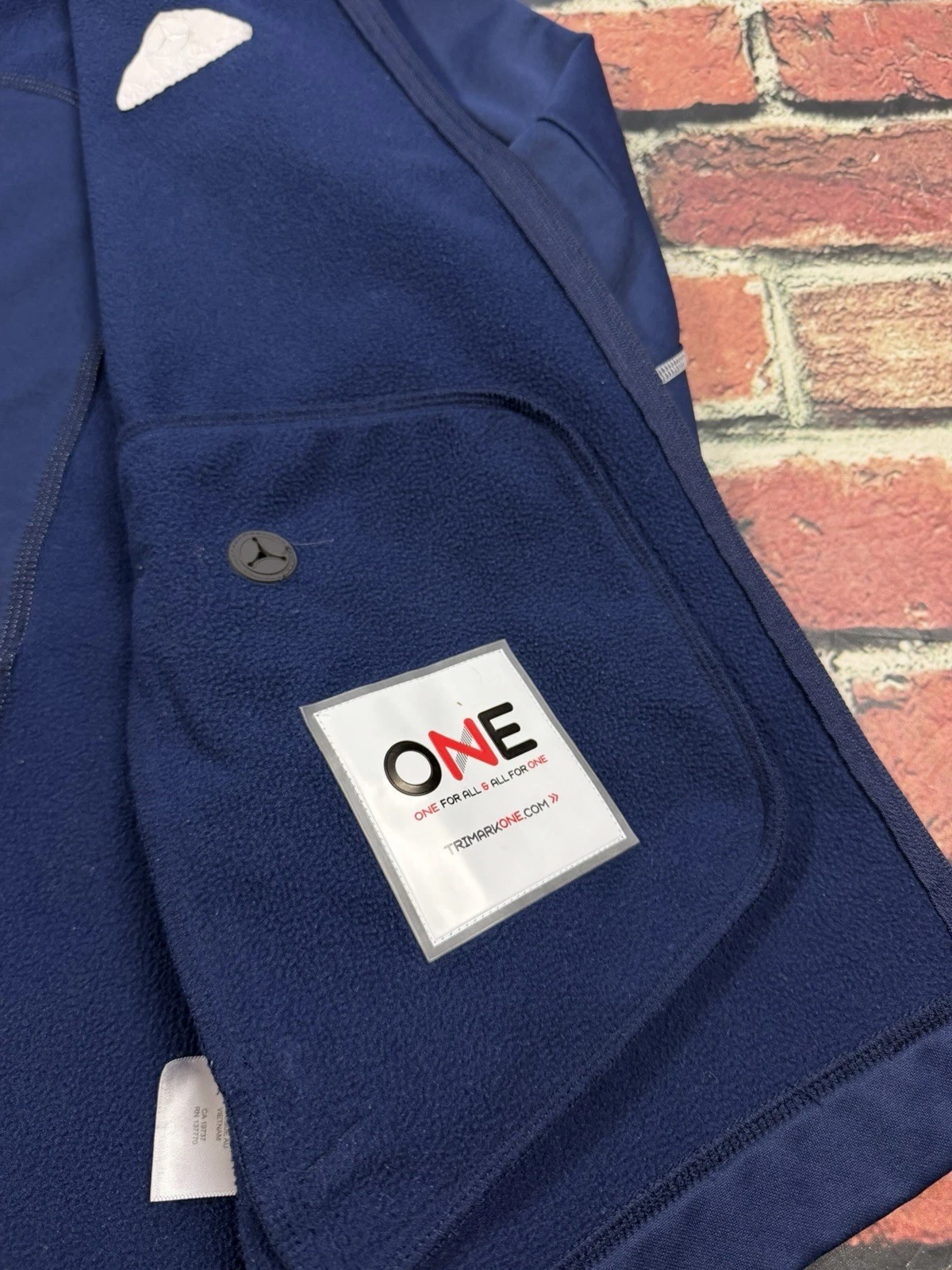 Mercedes-Benz Navy Blue Softshell Full Zip Performance Jacket Men’s Large - product detail image 9