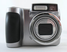Kodak EasyShare Z700 Compact Digital Camera 4MP CCD Working but needs cleaning?