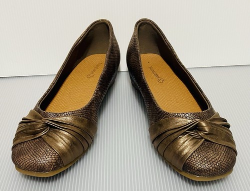 Baretraps CHAINEY Size 8.5 Women's Casuals Taupe Metallic Flats Comfort - Picture 1 of 9