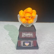 Trofeo Campeonato Orange Bowl 10cm Acrílico y Madera Réplica Trofeo