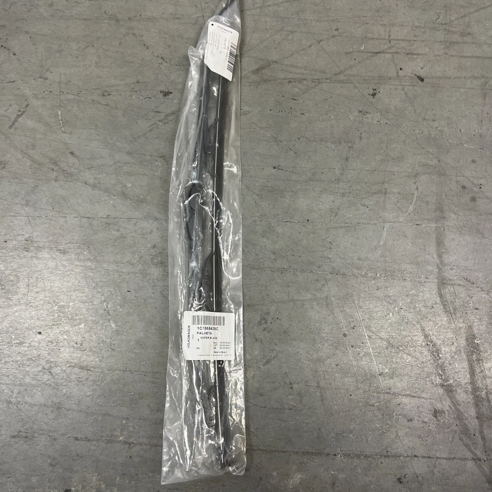 Genuíno fabricante de equipamento original VW 1C1-955-425-C passageiro destro limpador dianteiro 1998-2010 Fusca - Imagem 2 de 4