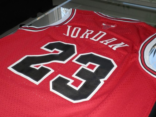CAMISETA NBA - MICHAEL JORDAN #23 - M - CHICAGO BULLS - NUEVA! - Imagen 4 de 5