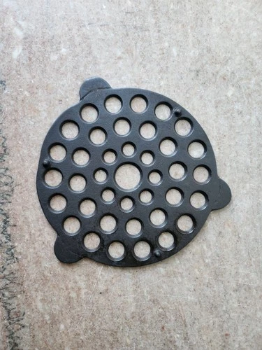 Antique reconditioned Trivet Cast Iron #8 Dutch Oven Rack/Roaster 7.25" Diameter