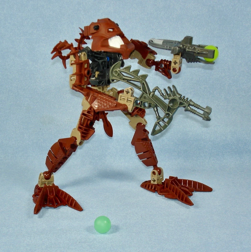 All 6 Lego Bionicle PIRAKA (8900-8905) with Light-Up Eyes and Zamor Spheres - Image 4 of 4