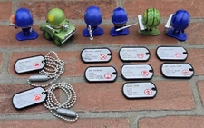 Lot of 6 Awesome Little Green Men Figures Game w/Dog Tags Army Soldiers Toys