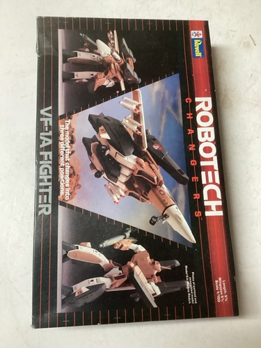 REVELL ROBOTECH CHANGERS MODEL KIT