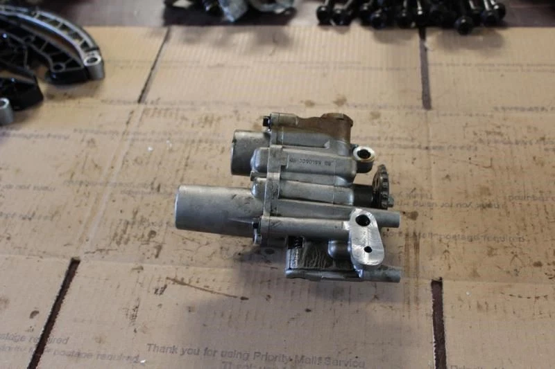 2010 2011 2012 2013 LAND ROVER LR4 ДВИГАТЕЛЯ МАСЛЯНЫЙ НАСОС - Изображение 2 из 4