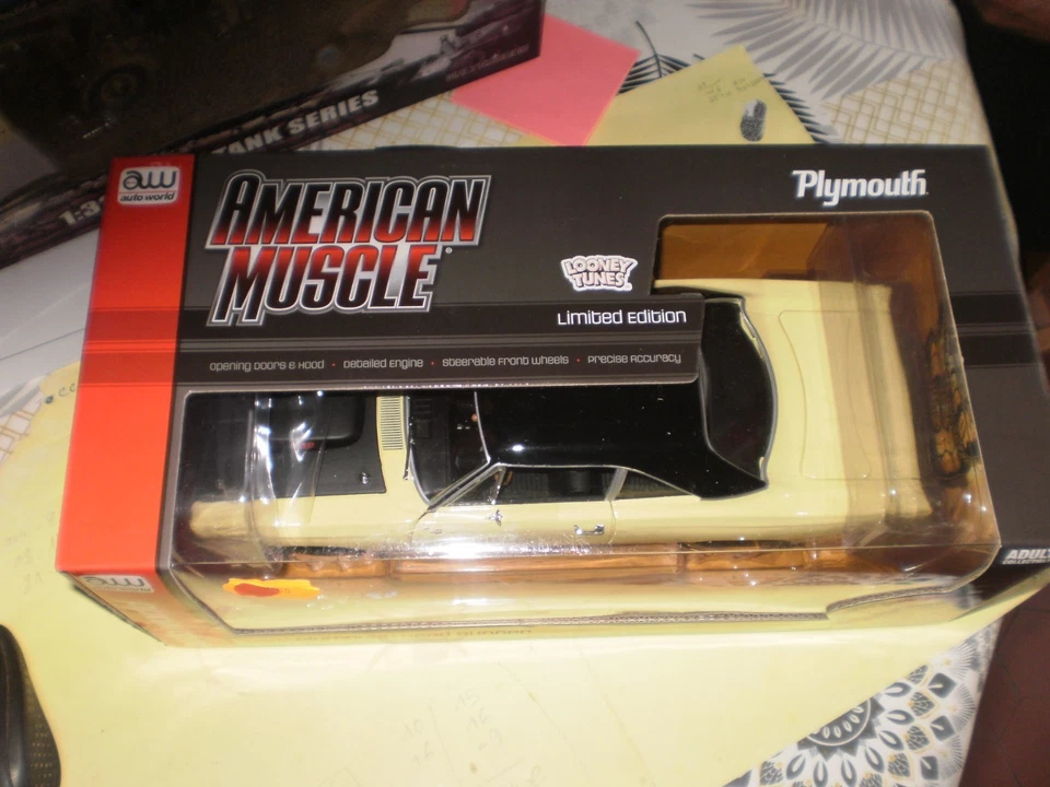 AUTO WORLD 1/18 ème Plymouth Road Runner 1969 - Photo 3/4