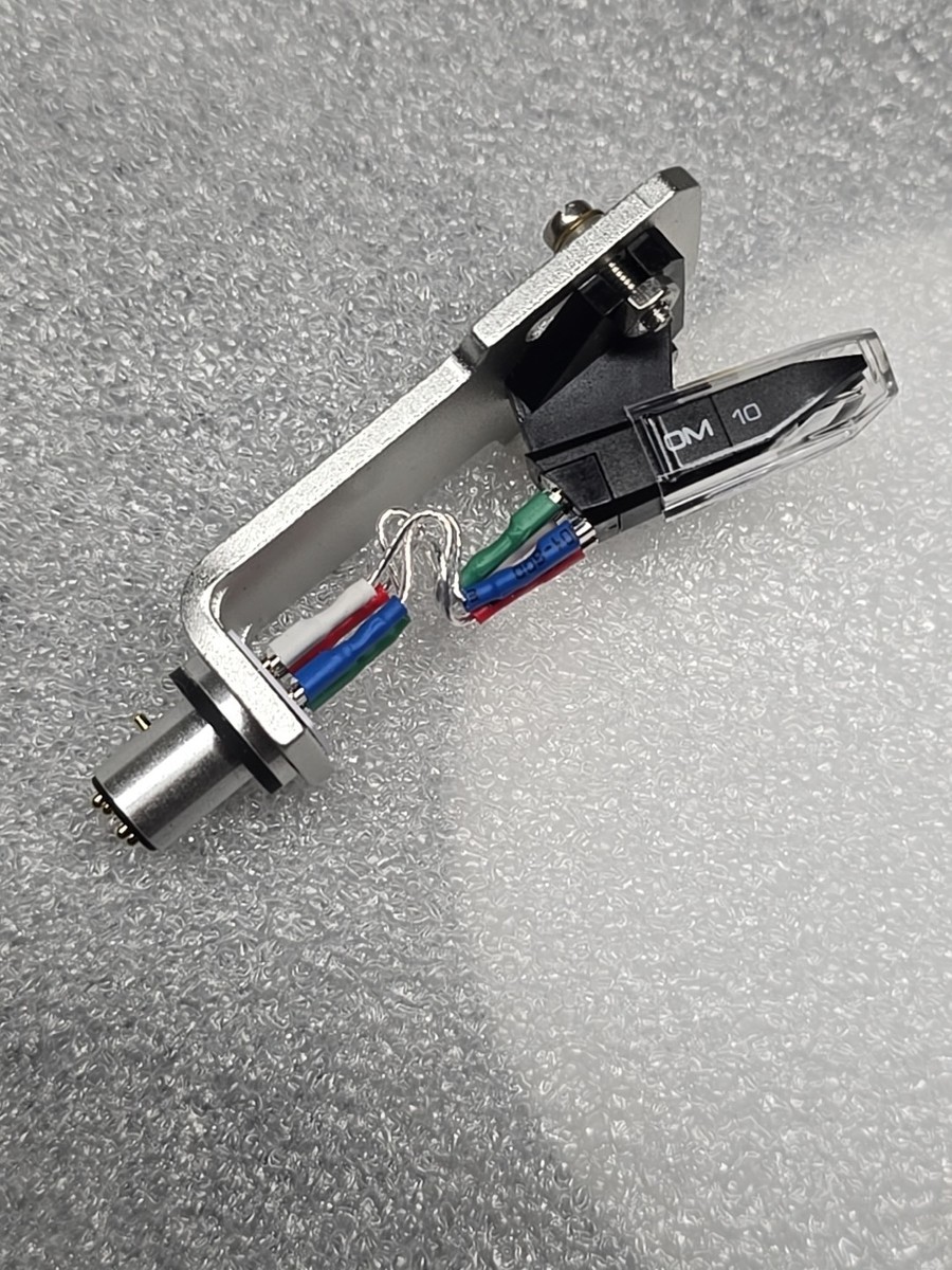 Genuine Ortofon Om10 Cartridge Mounted On a Generic SH4 style