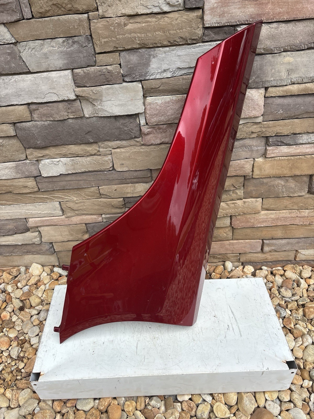 2012-2014 MCLAREN MP4-12C 650S SPIDER RIGHT SIDE QUARTER ROCKER PANEL  RED OEM
