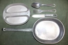 US Military Issue 1944 WW2 Metal Mess Kit Meat Can with Fork Knife an Spoon JM34