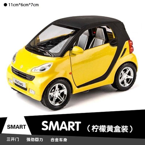 1:32 Smart Fortwo Pull Back Car Alloy Diecast Car Model Collectible Toy - Picture 10 of 15