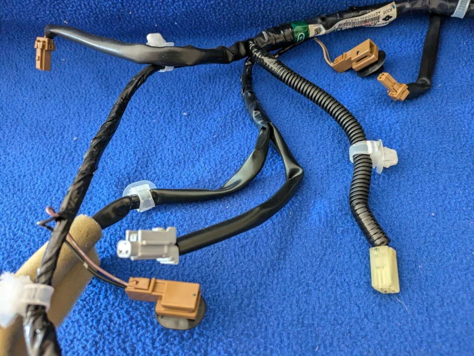 2011-2014 英菲尼迪 FX35 FX50 FX37 左尾门后备箱线束 OEM — 第 4/4 张图片