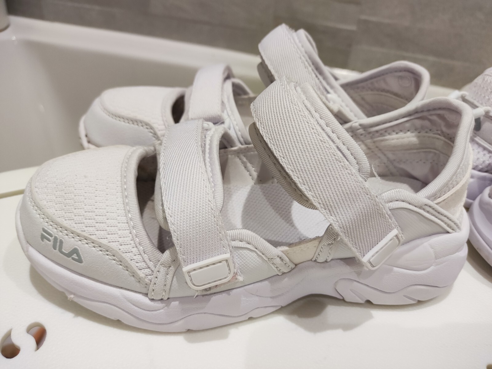 1XFila Sportswear Ray Sandal Children Boy Girl Slipper Kids Beach Slide Size 13