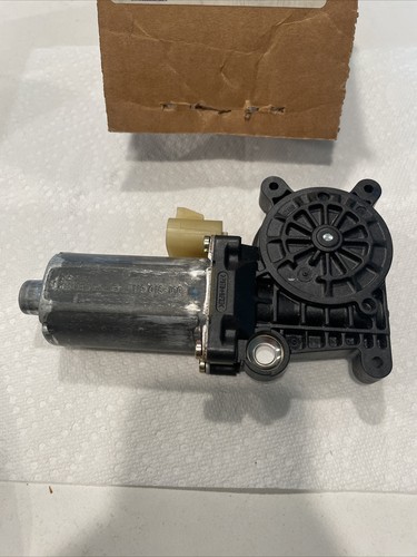 New GM 22656480 Rear RH Power Window Motor 1997-05 Malibu 97-98 Achieva Cutlass - Picture 4 of 5