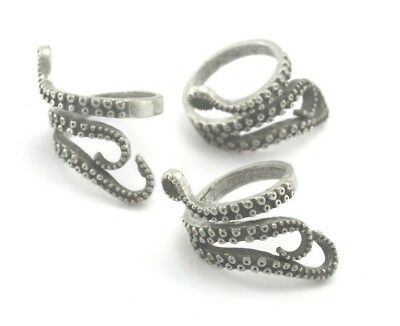 Octopus Tickle Ring with loop Antique silver plated brass (18mm 8US size) 4318