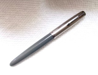 Parker "51" Fountain Pen; Dove Grey; Lustraloy Cap; Stamped "T7" With 3 Dots