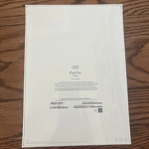 Apple iPad Pro (9,7 pouces) A1674 32 GB, Wi-Fi + 4G, 9.7 dans - Space gris