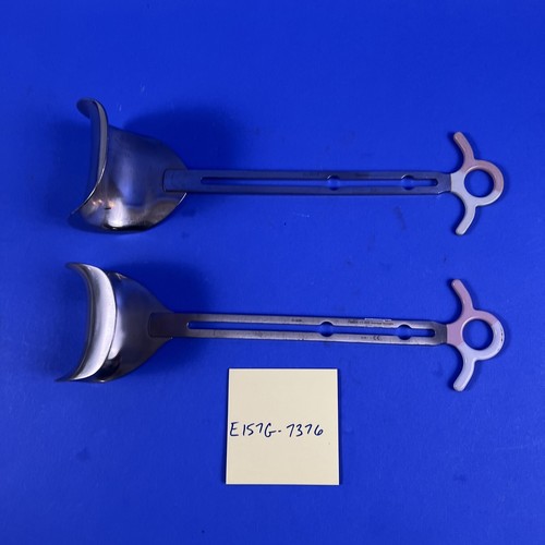 Miltex 11-440 & Spectrum/V. Mueller SU3022 Balfour Retractor Center Blades 2 lot - Picture 2 of 8