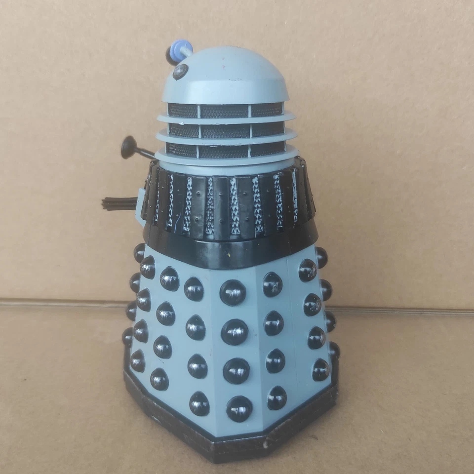 Doctor Who Dalek figure 5" old loose - Imagem 3 de 4
