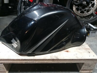 2006-2007 SUZUKI GSXR 600 750 OEM GAS TANK FUEL CELL PETROL RUST!!