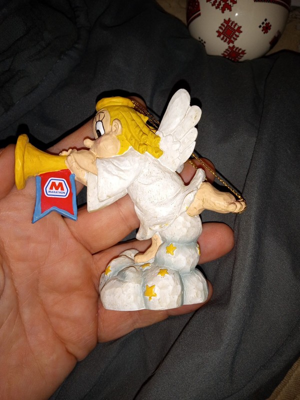 2003 Marathon Gas Station Series 3 - 1 of 6 Angel Ceramic Christmas  Ornament 