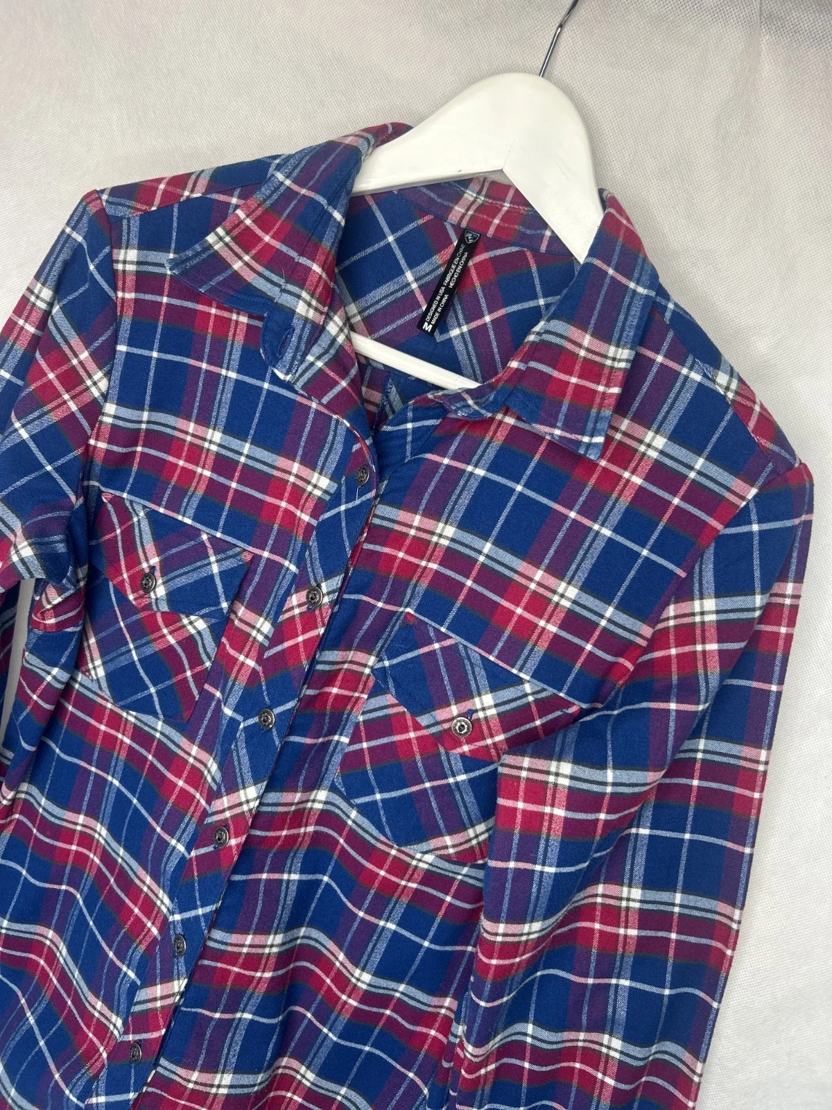 Kuhl Shirt Womans Medium Red Blue Check Plaid Flannel Outdoor Walking Hiking