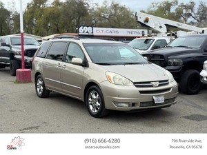 2004 Toyota Sienna XLE Limited Minivan 4D