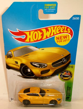 2017 HOT WHEELS 1:64 HW EXOTICS 2/10 YELLOW '15 MERCEDES-AMG GT 256/365