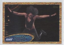 2012 Topps WWE Gold Tamina Snuka #80 0w6