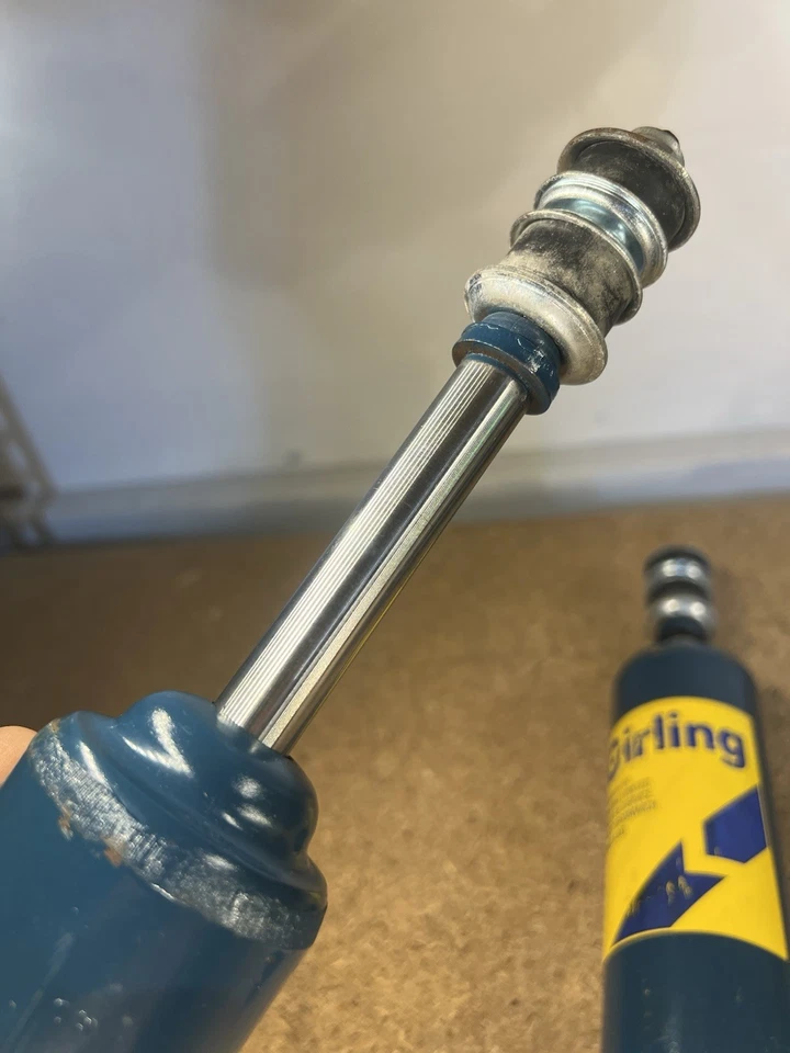 Girling Front Shock Absorbers Jaguar MK2 2.4 3.4 3.8 250 420 Stype S-type C20989 - Image 4 of 4