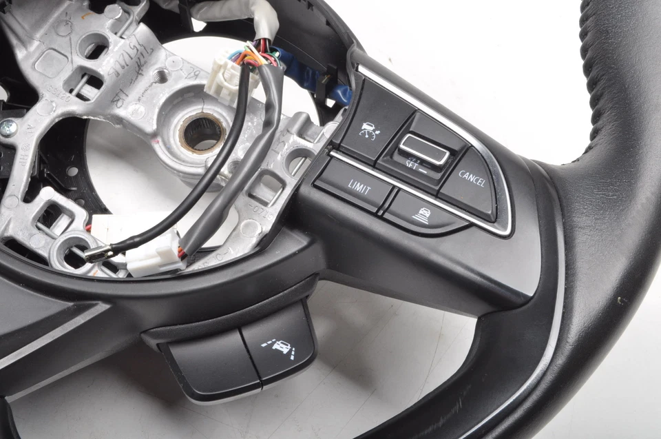 SUZUKI SWIFT VI MK8 Lenkrad Lederlenkrad Multifunktion - Bild 3 von 4