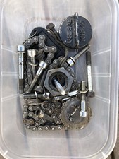 Suzuki DR 400 - Engine Parts Box 1