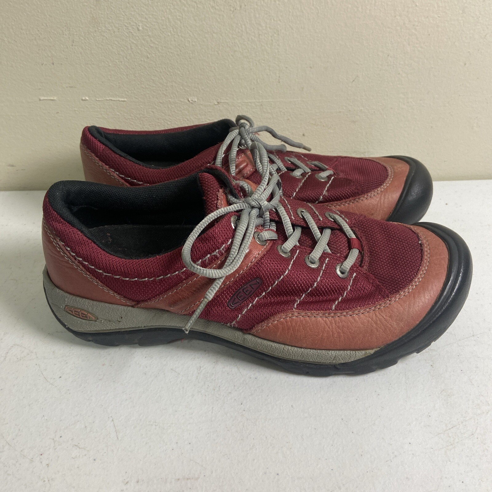 Scarpa da trail KEEN Presidio Oxford sportiva impermeabile scamosciata donna taglia 8 5 rossa