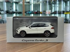 Porsche Cayenne Turbo S Minichamps [1/43 Diecast – White]