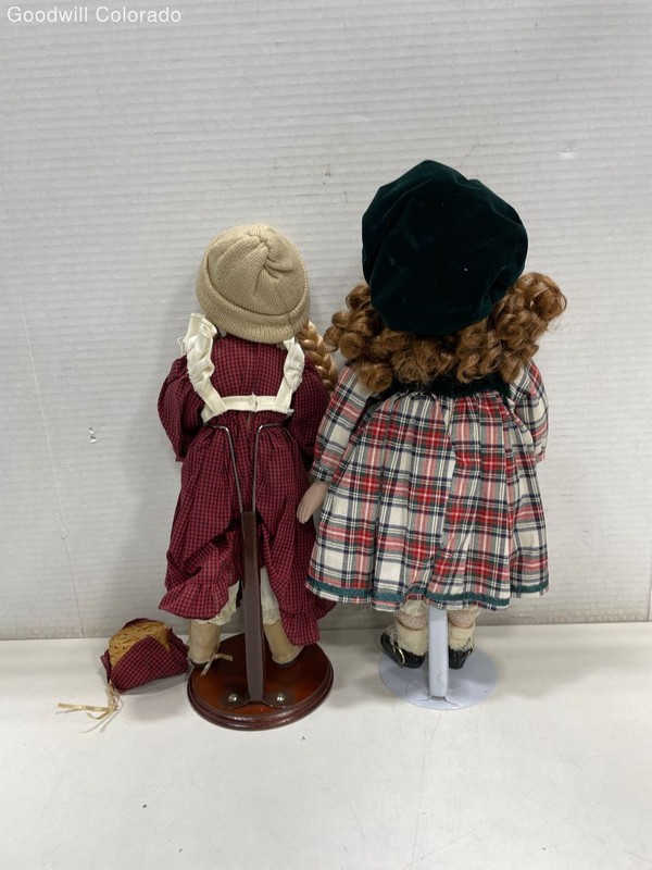 Brinns Red Plaid Limited Edition Porcelain Dolls Stand Box Certificate