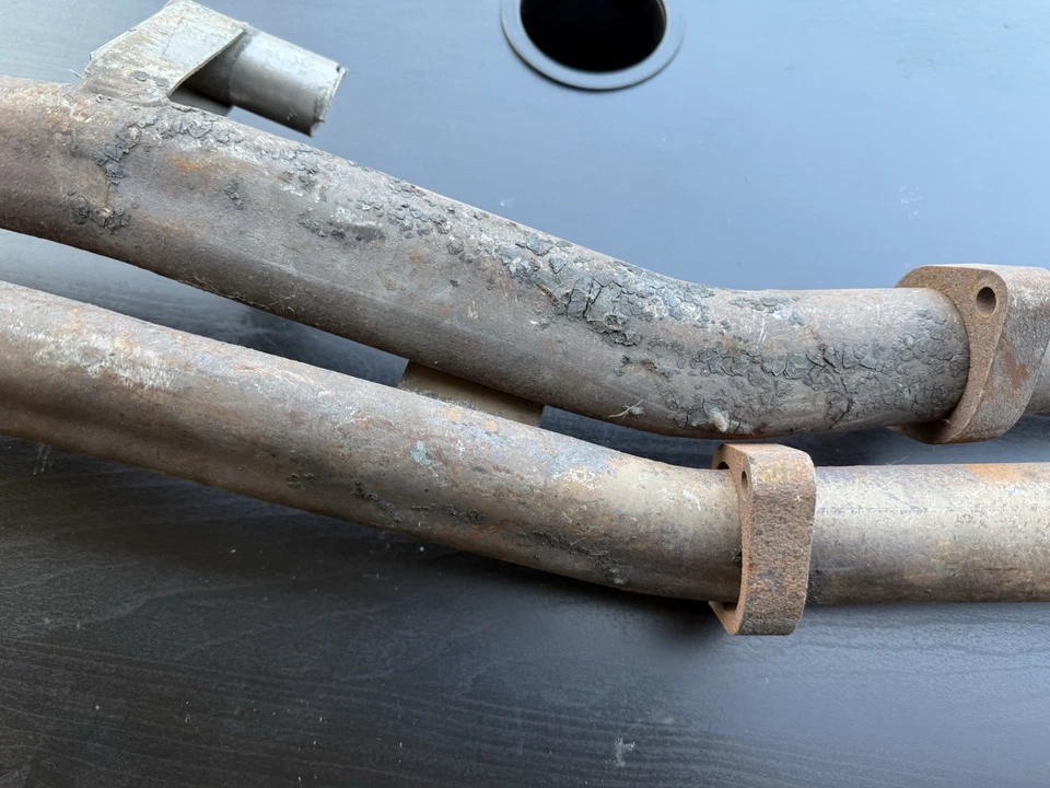 宝马 325e E30 排气消声器下管原始设备制造商 — 第 4/4 张图片