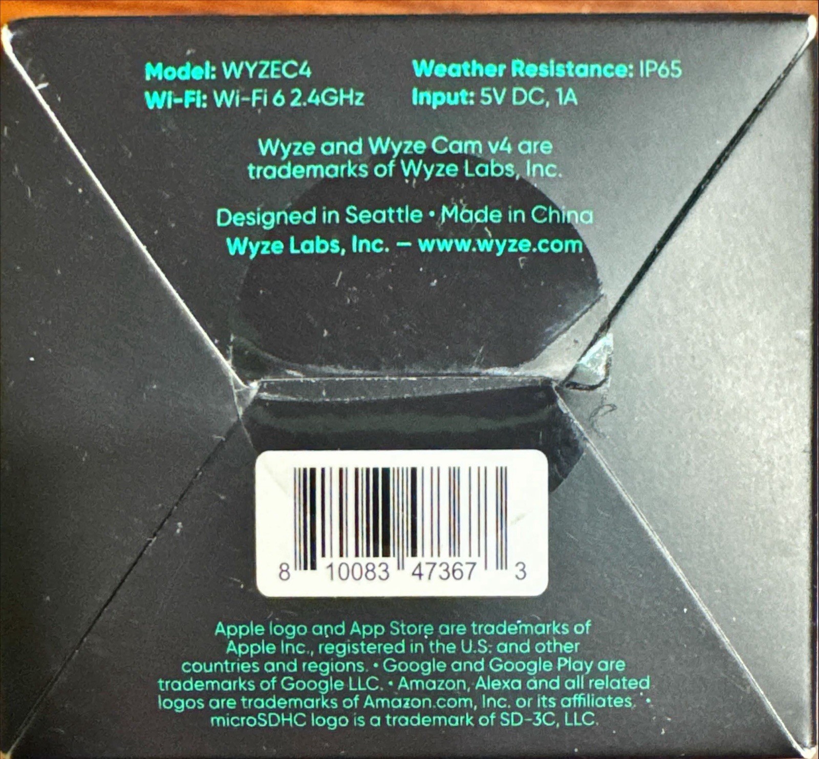 Wyze Can V4 2.5 K Security Camera with Night Vision White