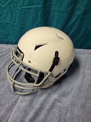 Floor Model Schutt Youth Vegeance A11 2.0 Small White