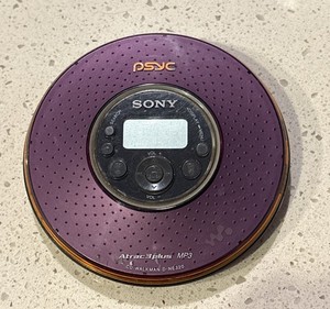 Vintage Sony PSYC MP3/ATRAC Portable CD Player CD Walkman Purple D-NE320 **Works