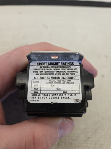 NUEVO INTERRUPTOR DE DESCONEXIÓN MANUAL DEL MOTOR HUBBELL HBL7810D 30 AMP 600VAC 3PH 3P - Imagen 4 de 9