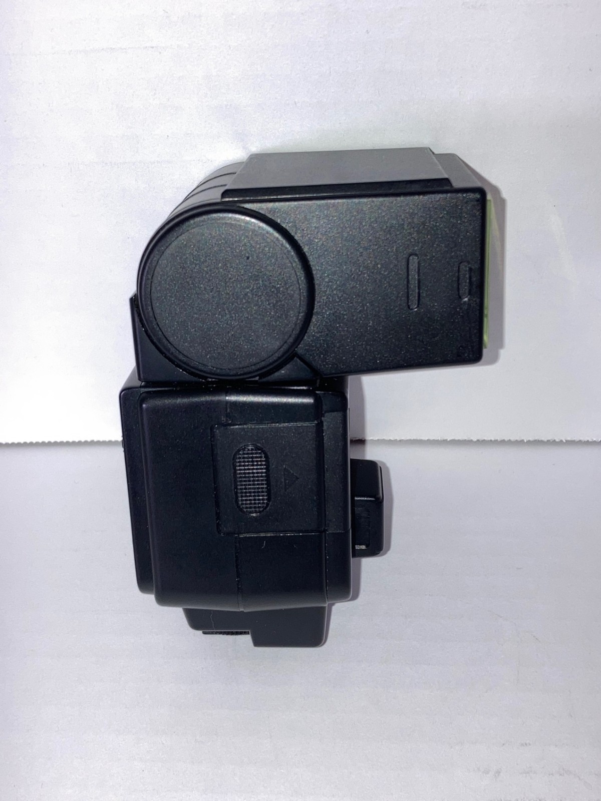 Minolta Auto 320 flash unit with original case - tested and working