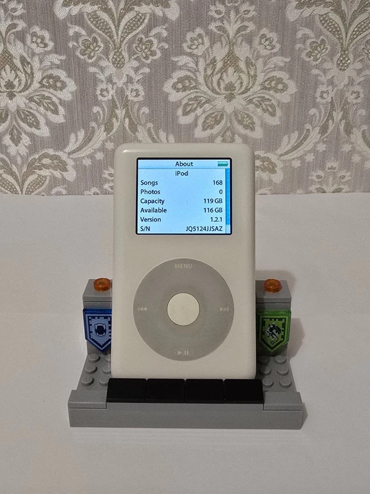 Apple iPod Classic 4th Gen Photo (Color) NEW 128GB SD NEW BATTERY A1099 - Image 2 of 4