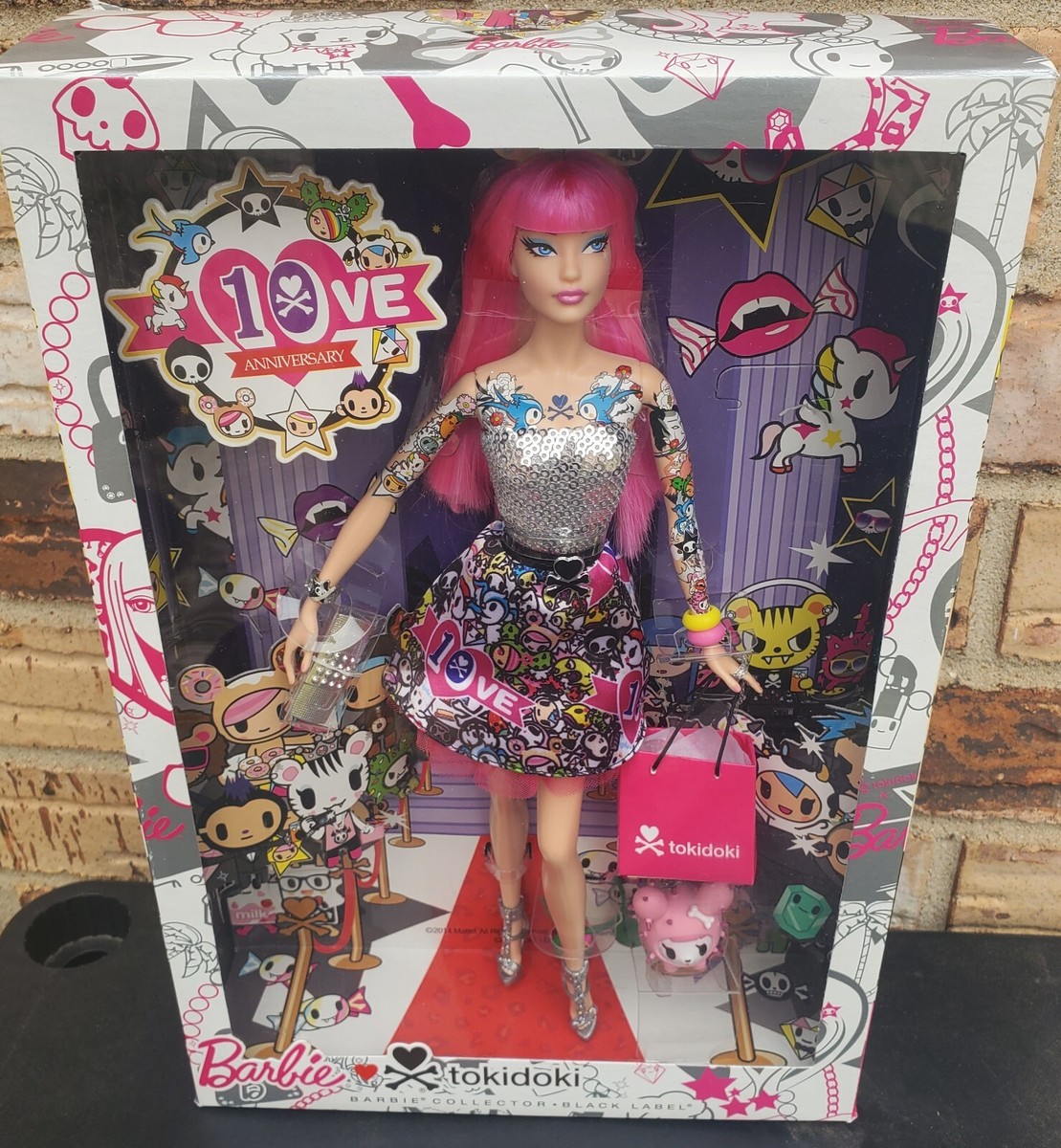 Milk Barbie doll コート ブラック Barbie x tokidoki 10th Anniversary Black Label Collector